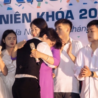 Xúc động lễ trưởng thành của học sinh lớp 12 Trường THPT Hồng Hà niên khóa 2019 - 2022